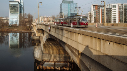Libeňský most čeká demolice. Rozhodli o tom pražští radní