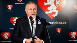 Topolánek za volby utratil ze svého 7,4 milionu, Drahoš 76 tisíc