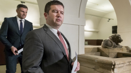 Aktualizováno: Doladili jsme text koaliční smlouvy, hlásí Hamáček a Babiš