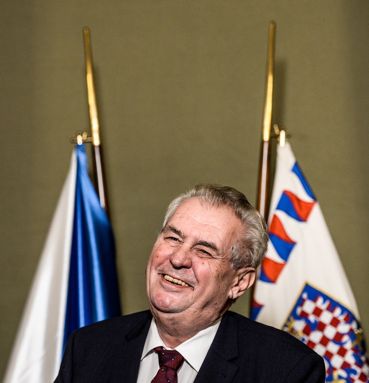 Novičok sem, novičok tam, Putinovi dárek dám
