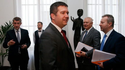 Program budoucí vlády brojí proti uprchlickým kvótám a privatizaci služeb