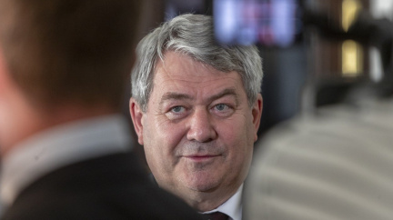 Vznik vlády pořád ohrožuje problém vojenských misí. KSČM chce záruky