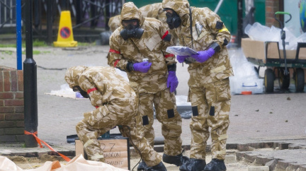 Atentát na Skripalovy skončil neúspěchem. Bývalý agent už opustil nemocnici