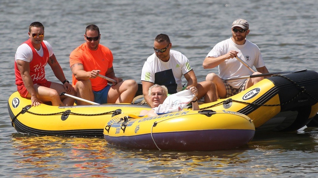 Ruce pryč od chráněného jezevce!