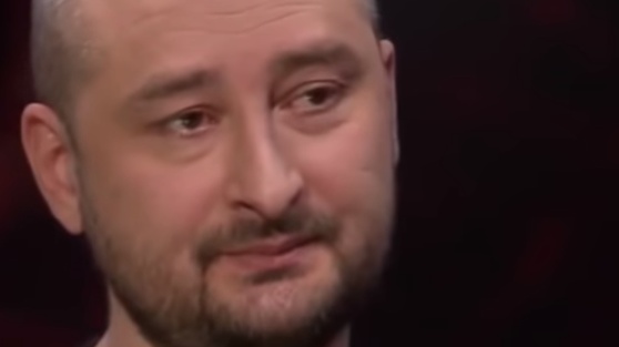 Novinář Babčenko žije, jeho zdánlivá vražda byla součástí operace tajné služby