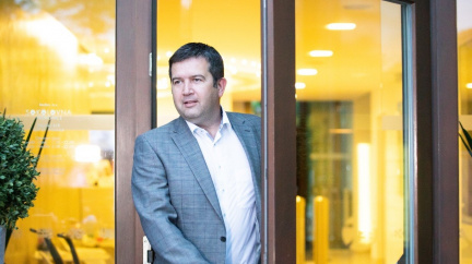 Hamáček se setkal se Zemanem, výhrady Hradu proti Pochemu stále trvají