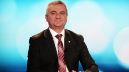 Starostové neuspěli, kancléř nejvyšší bezpečnostní prověrku nepotřebuje