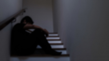 Chudoba hrozí pětině mladých. Komu nejvíc?