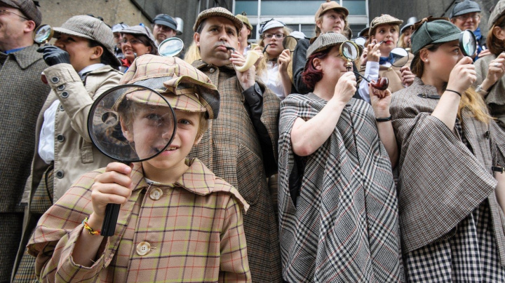 Tajemné dopisy a zavražděná dáma: Autor Sherlocka Holmese se nebál ani skutečných případů