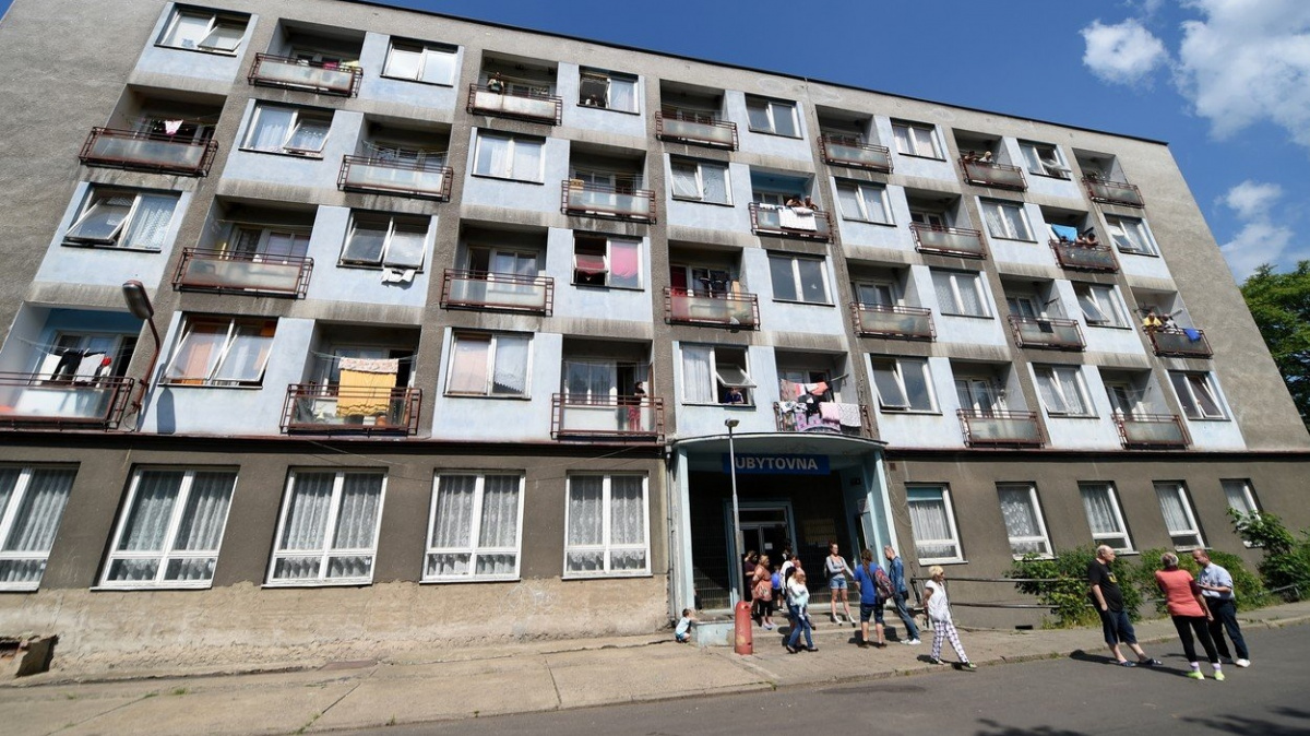 Romové z vládní rady odešli z jednání. Protestovali proti bezdoplatkovým zónám