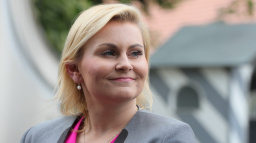 Komentář: Sbohem a králík! Malá údernice je k smíchu i k pláči