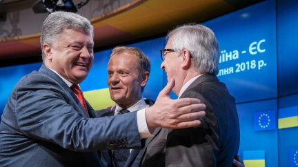 Porošenko se hrozí německo-ruské spolupráce. Zastavte Nord Stream, žádá