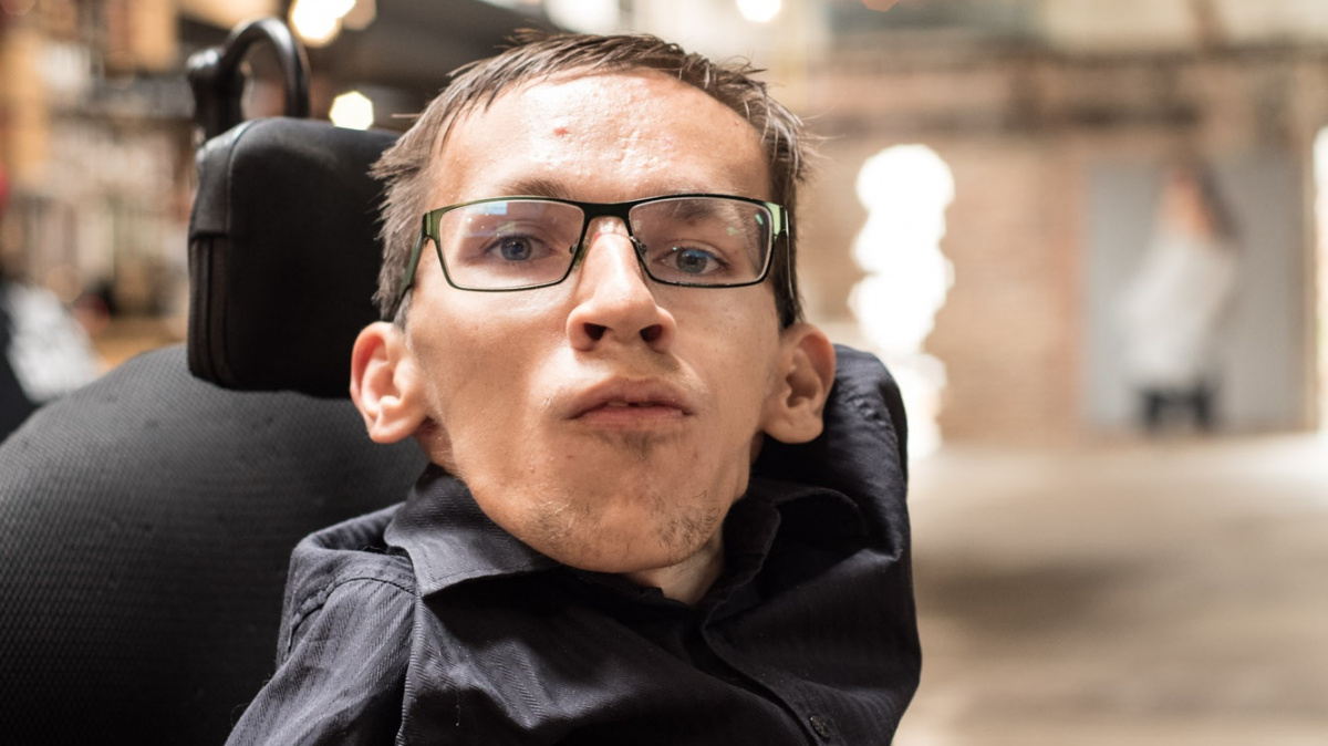 Dva kilometry v hodině rozhodnou o tom, jestli zmoknete, zlobí se vozíčkář