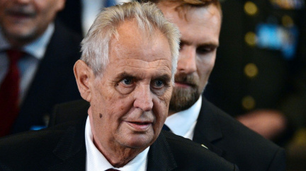 Zeman zasahuje: V úterý chce řešit kauzu H-System