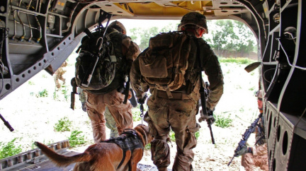 Aktualizováno: Tři čeští vojáci zahynuli v Afghánistánu, zabil je sebevražedný útočník