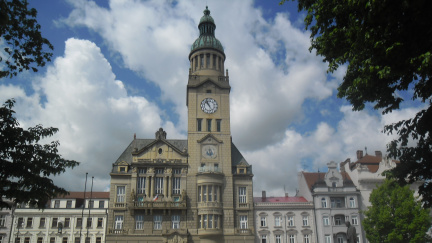 Sexuální obtěžování na stavebním úřadě: Sahání pod sukni i pohrdání ženami