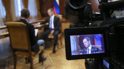 Aktualizováno: Vyhlášení obchodní války, řekl Medveděv k sankcím USA