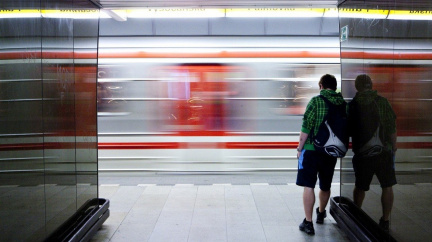 Praha zřejmě zlevní jízdné pro studenty a seniory. Přijde o stovky milionů