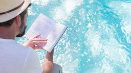 Komentář: Co si má přečíst Rada Českého rozhlasu, aby příště netropila skandál