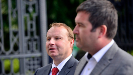 O Pochem jako ministrovi rozhodne Hamáček. ČSSD se bojí voleb v Praze