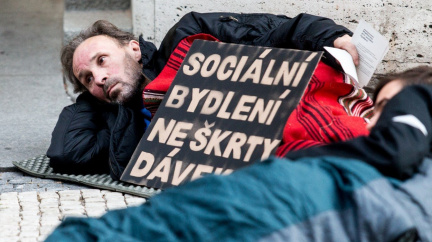 Aktualizováno: Nové sociální byty zaplatí za obce stát, slíbil Babiš starostům