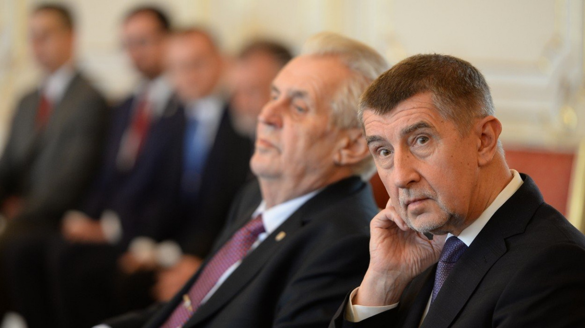 Protiruské sankce jsou v pořádku, shodli se Zeman a další ústavní činitelé