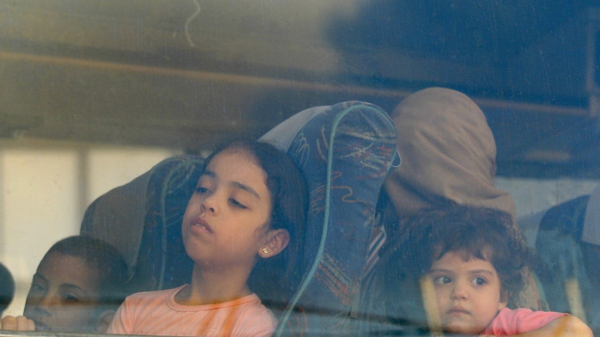 Babiš syrské sirotky stále odmítá a čelí kritice, Šojdrová hledá podporu