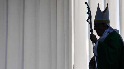 Před 35 lety tady KGB mučila a vraždila, teď sem zavítal papež