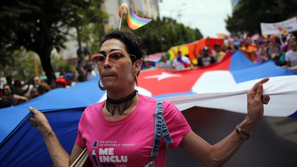 Místo, kde je pohřbený Che Guevara, je 'rájem' homosexuálů