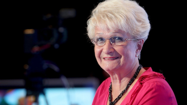 Oranžová budoucnost: Nejdřív shořet a pak se znovu narodit?