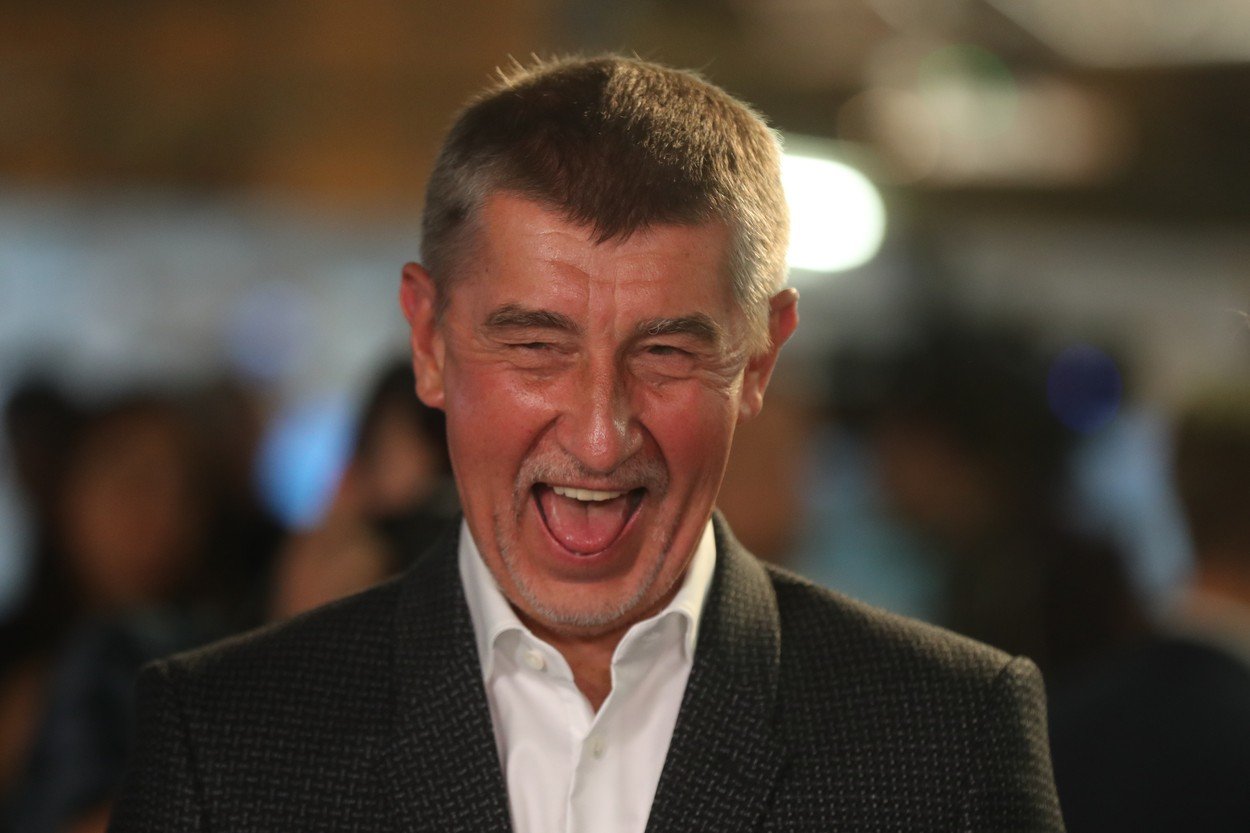 Víte, co srandista Babiš slíbil před pěti lety a na co jsme zapomněli?