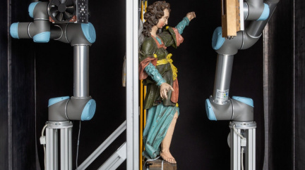 Nahá ženská postava jako vodítko k neznámému obrazu Vincenta van Gogha. Odhalili ji Češi