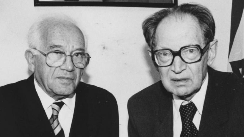 Sjednotil je boj proti nacismu, rozdělil nástup komunismu. Peripetie českých dějin v životech dvou historiků