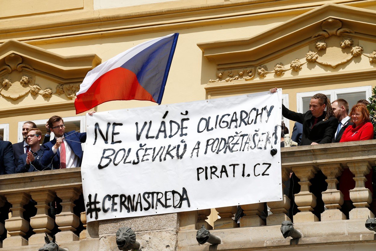 Když strany hrají ruskou ruletu...