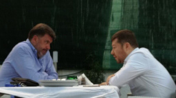 Okamurův svatební tanec s Putinem. SPD chce mít vliv na vládu, Kreml se zlobit nebude