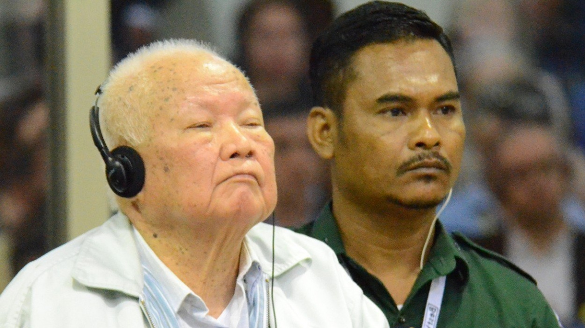 Poslední dva žijící vůdci Rudých Khmerů dostali doživotí za genocidu