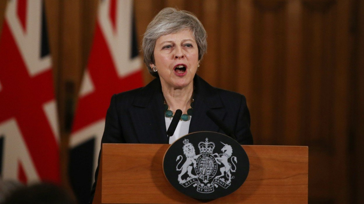 Mayovou nejspíš čeká hlasování o nedůvěře. Novým ministrem pro brexit je Stephen Barclay