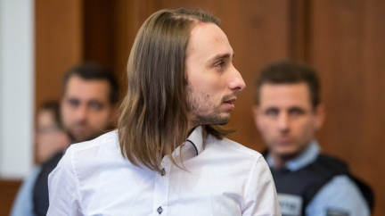Útočník na německé fotbalisty si odsedí 14 let, hrozilo mu doživotí