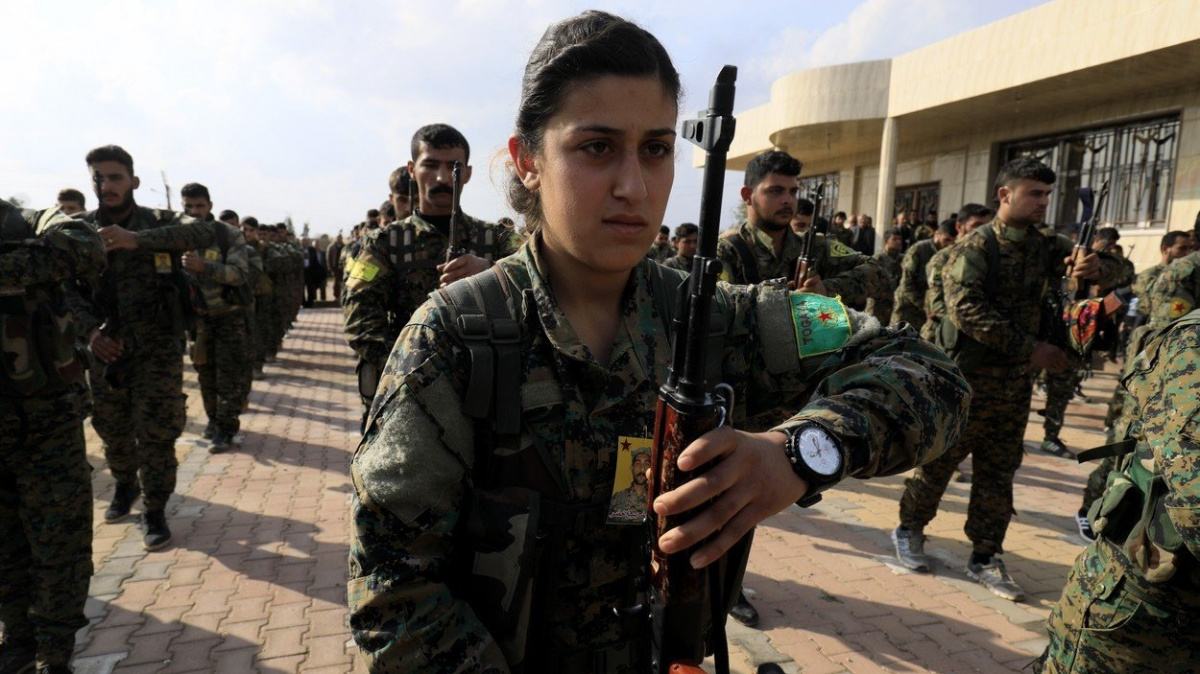 Syrská armáda vstoupila na sever země kontrolovaný Kurdy. Rusové to vítají, Turci mlčí