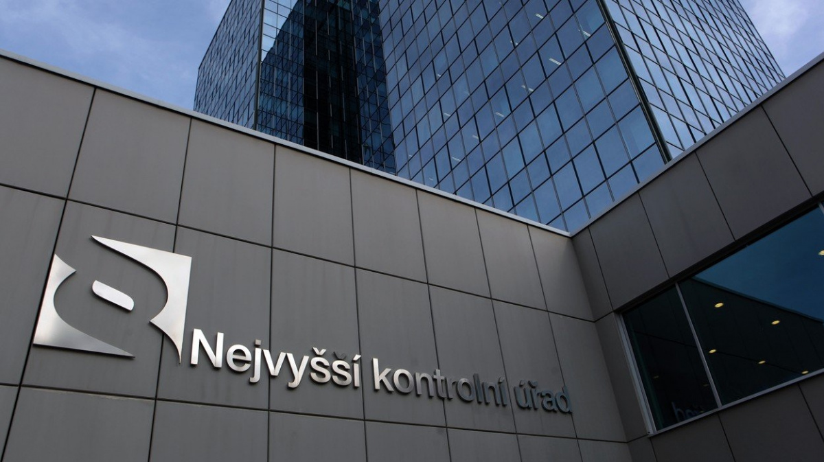 Dům za sedm milionů pro šéfa divize je příliš, kritizují kontroloři Vojenské lesy