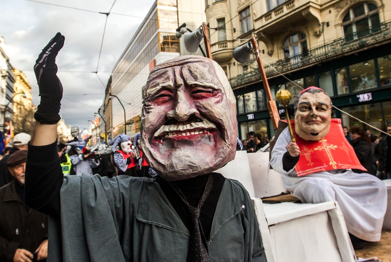 Prachy v prachu. Stamiliardy na reformu důchodů vyletěly komínem