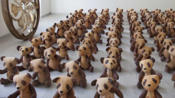 Medvídek z lidské kůže, dílo české výtvarnice, se stal symbolem boje proti obchodu s orgány v Číně