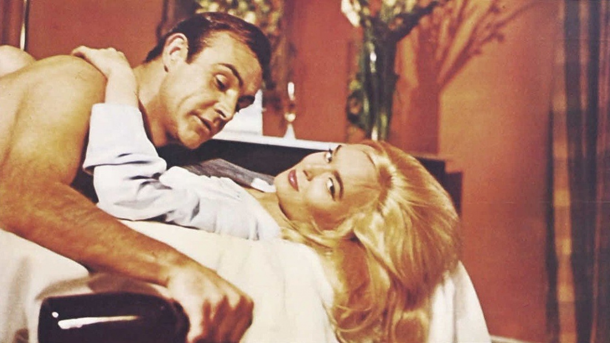 Agent 007 očima vědců: Je tak trochu... alkoholik!