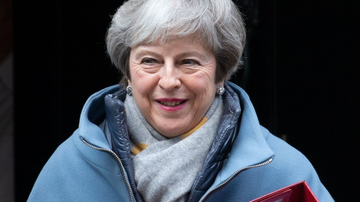 Mayová v Dolní sněmovně představovala svůj plán B pro brexit