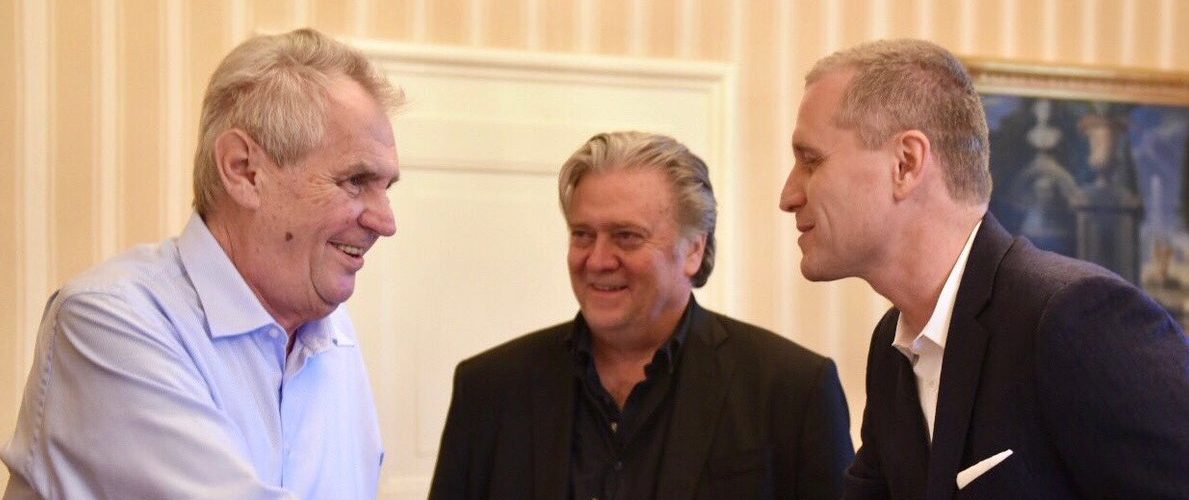 Český rodák v německé politice: spojka k evropským radikálům, jemuž nevadí ani rasisté