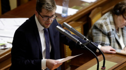 Piráti připravili návrh klouzavého mandátu pro ministry. Čemu by pomohl?