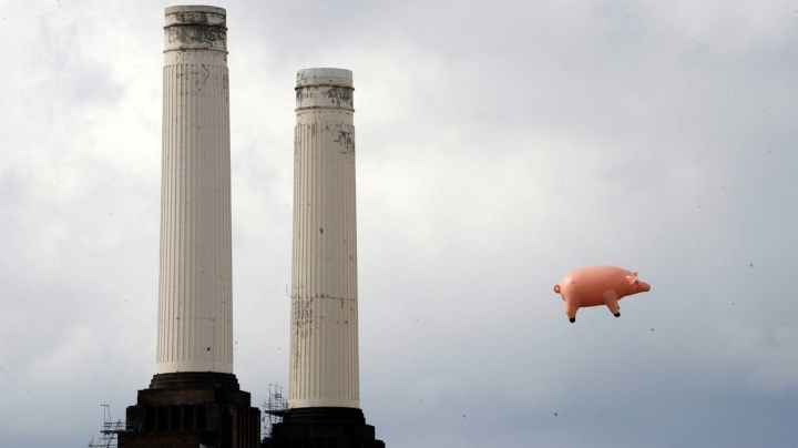 Pinkfloydi mají vyděláno, teď se bude dávat na charitu. Ačkoliv...