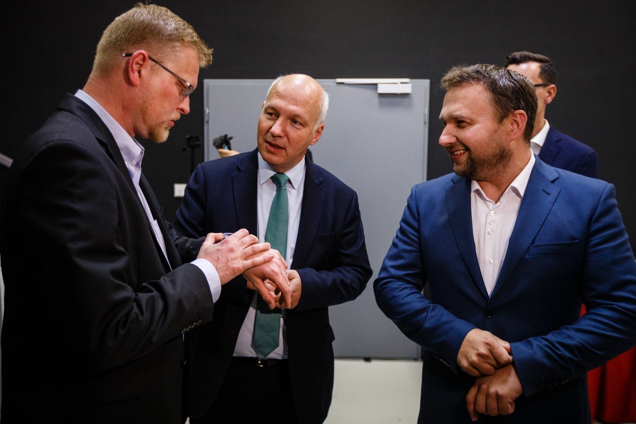 Tápání lidovců: Otevřít okno, nadechnout se a najít svého voliče