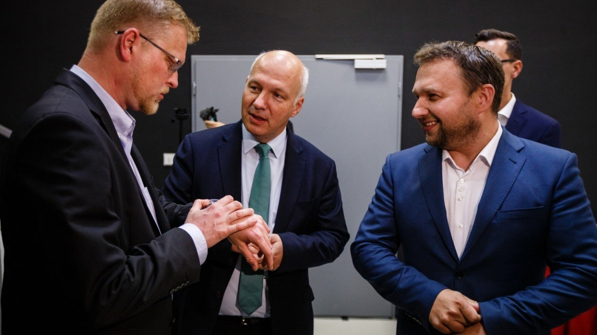 Tápání lidovců: Otevřít okno, nadechnout se a najít svého voliče