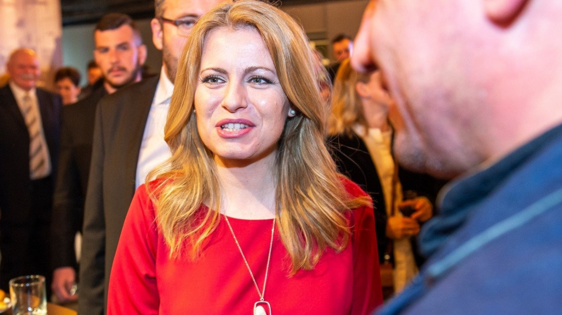 O post prezidenta Slovenska se utkají Čaputová a Šefčovič